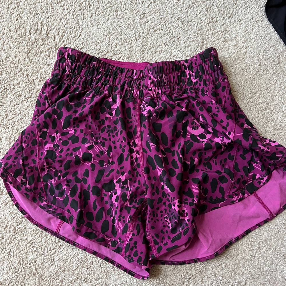 Lululemon tracker shorts